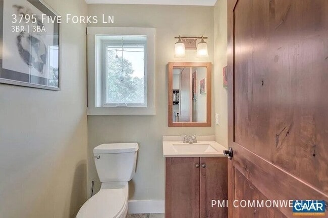 Building Photo - 3795 Five Forks Ln