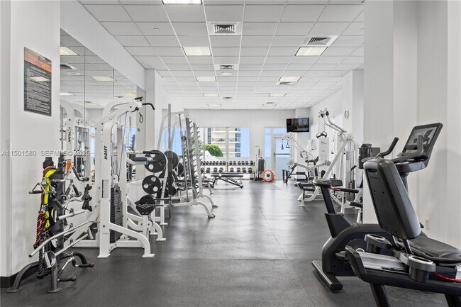 Building Photo - 6365 Collins Ave