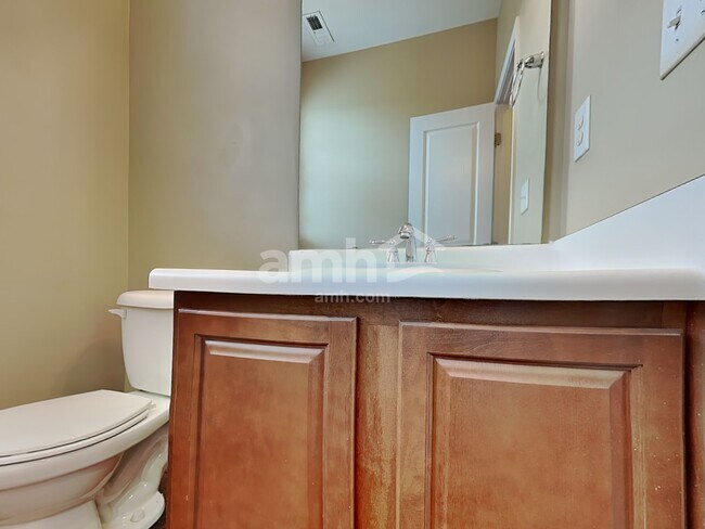 Building Photo - 1404 Manley Ct