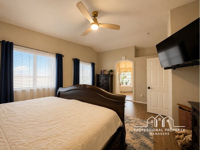 Building Photo - “Stunning 4-Bedroom, 3-Bathroom Solar Home in Rancho Sereno”