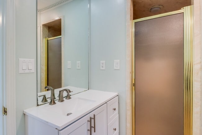 Building Photo - 9524 Pointe Aux Chenes Rd