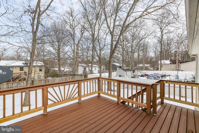 Building Photo - 515 Pleasants Dr