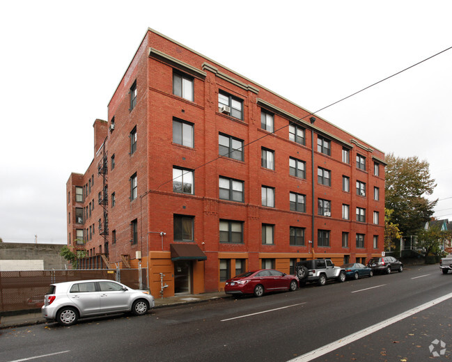 Building Photo - Wellesley Court Apartments