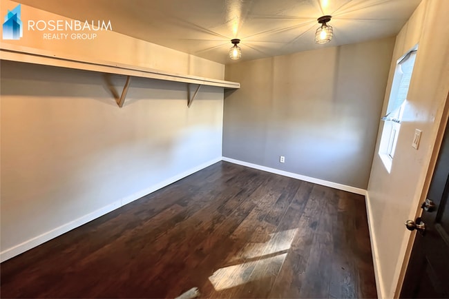 Building Photo - Charming 2-bedrooms, 1.5-baths cottage in the heart of historic Mayer, AZ!