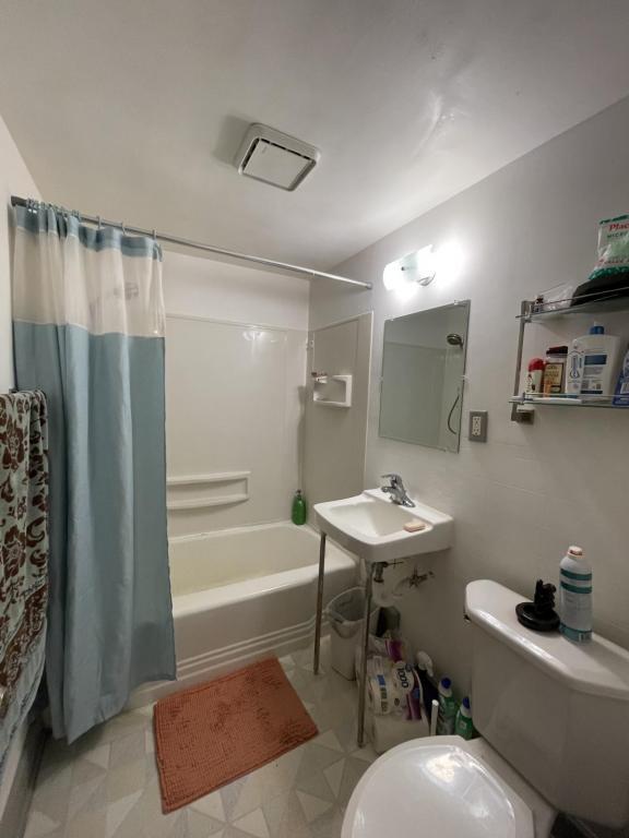 Building Photo - 1323 N 21st St