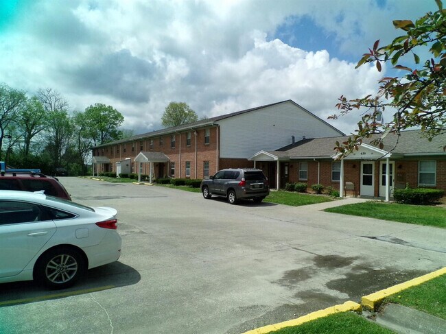 Primary Photo - 434 Harrodswood Rd
