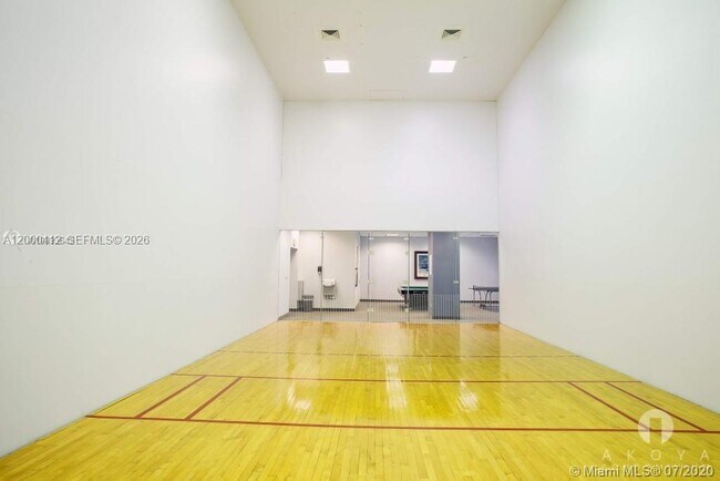 Building Photo - 6365 Collins Ave