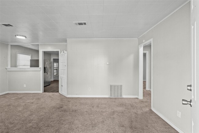 Building Photo - 1916 N Logan St