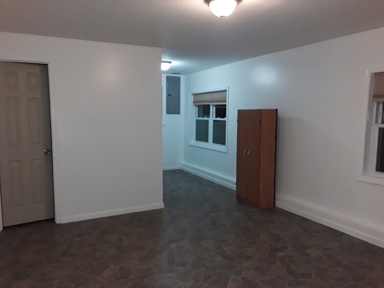 Building Photo - 6730 Rock Ridge Rd SE