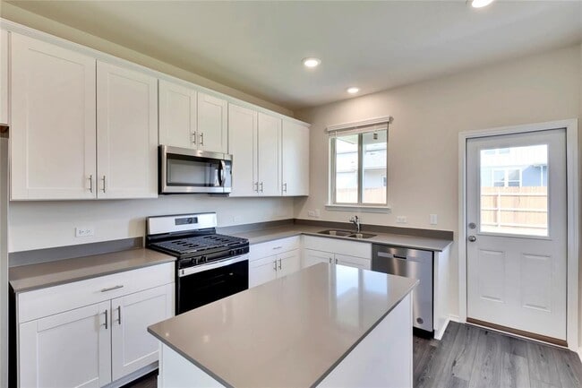 Building Photo - 117 Bird Cherry Wy