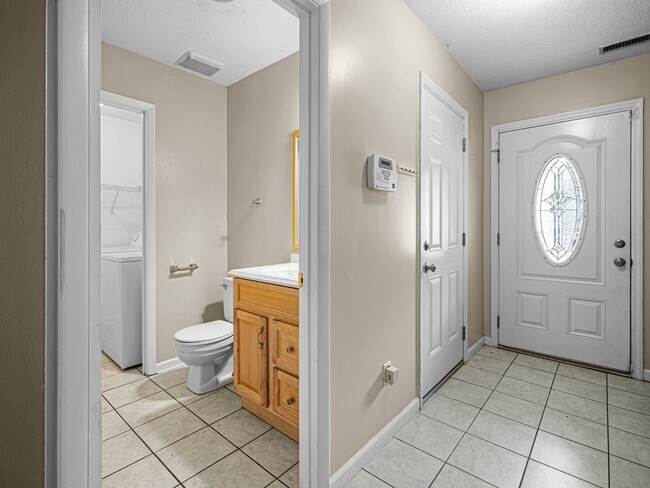 Building Photo - Welcome to Branchwood Townhomes!
