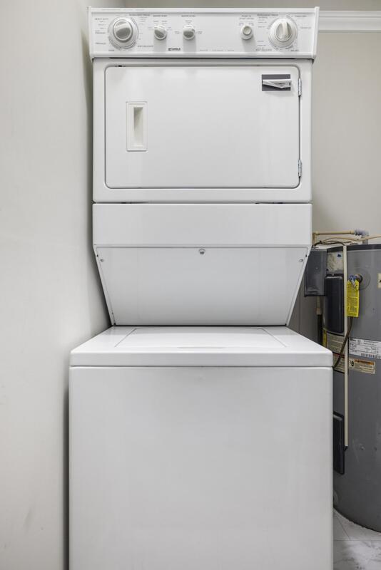 Building Photo - 1300-1330 Windsor Avenue - 1306B