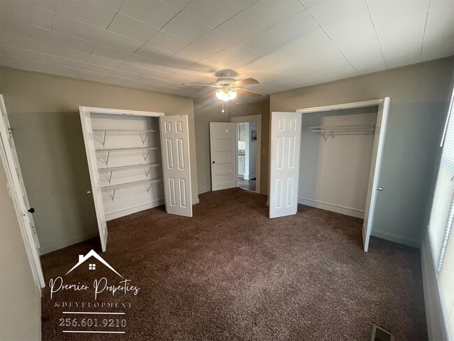 Building Photo - Gadsden Home PLUS 12 x 20 Storage Unit - Alabama