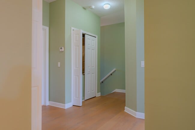 Building Photo - 304 Coral Beach Cir