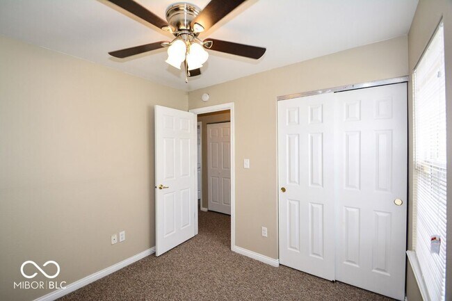 Building Photo - 1994 Falcon Ct