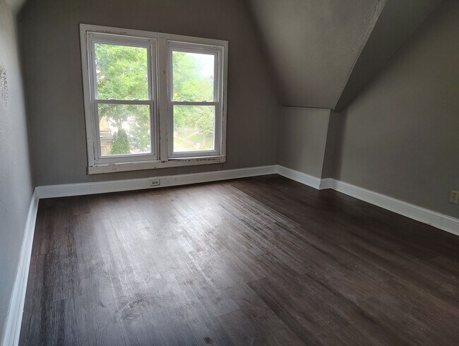 Building Photo - 2876 N 26th St