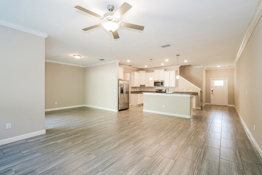 Building Photo - 2123 Cerulean Sky Dr