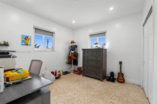 Building Photo - 8300 NW 35th Pl