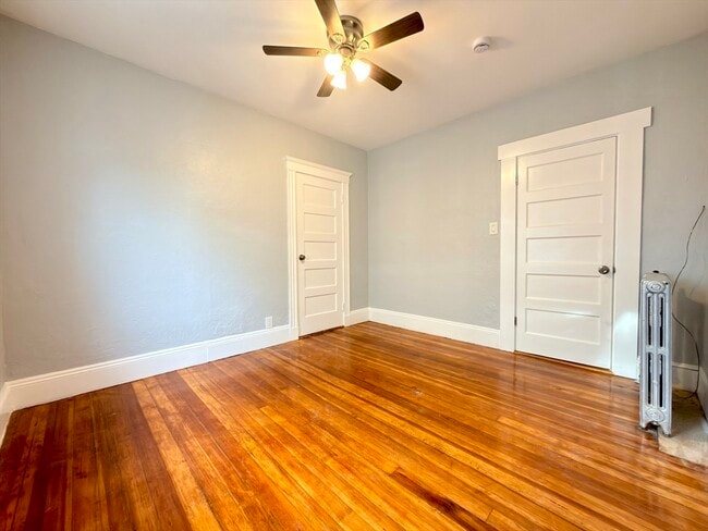 Building Photo - 18 Harold Park