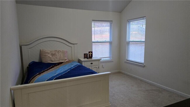 Building Photo - 4038 Ash Tree St SW
