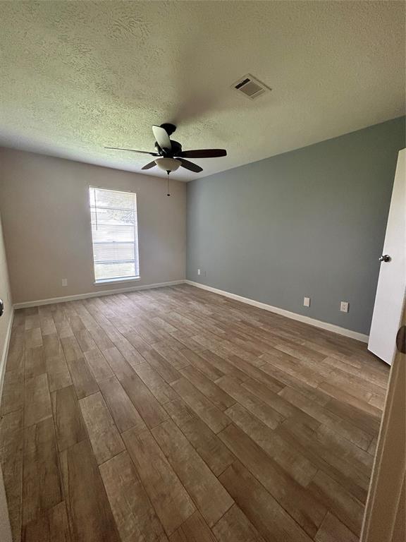 Building Photo - 4929 Meadow Pl Dr