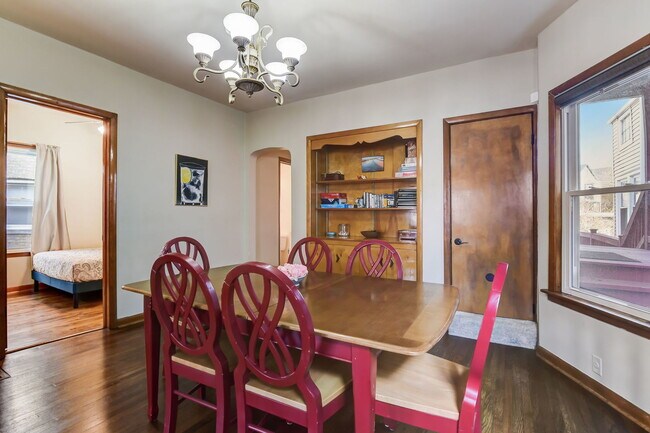 Building Photo - 4451 N Tripp Ave