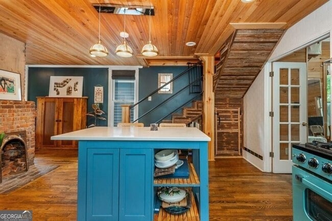 Building Photo - 154 Savannah St SE