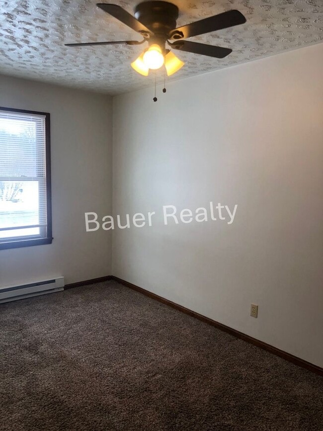 Building Photo - dc38