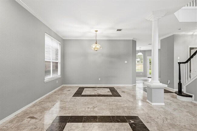 Building Photo - 2813 Cortez Dr