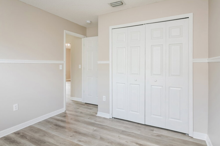 Building Photo - 6226 Chapel Pines Blvd