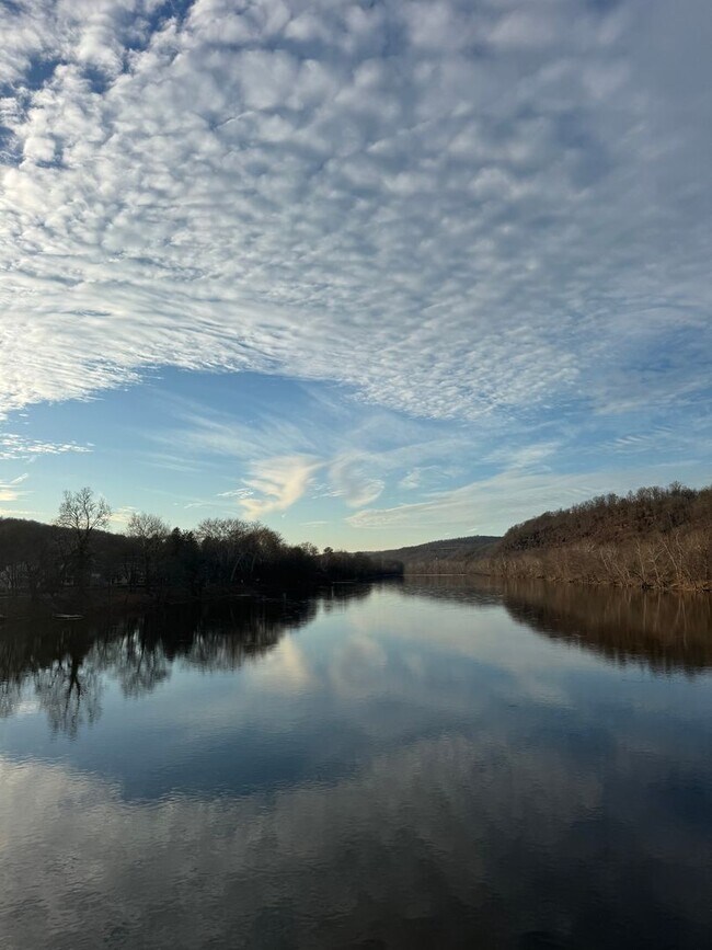 Building Photo - Riverfront home with parking, laundry, yard, river access
