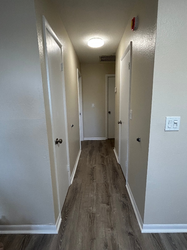 Building Photo - 1611 Green Ln