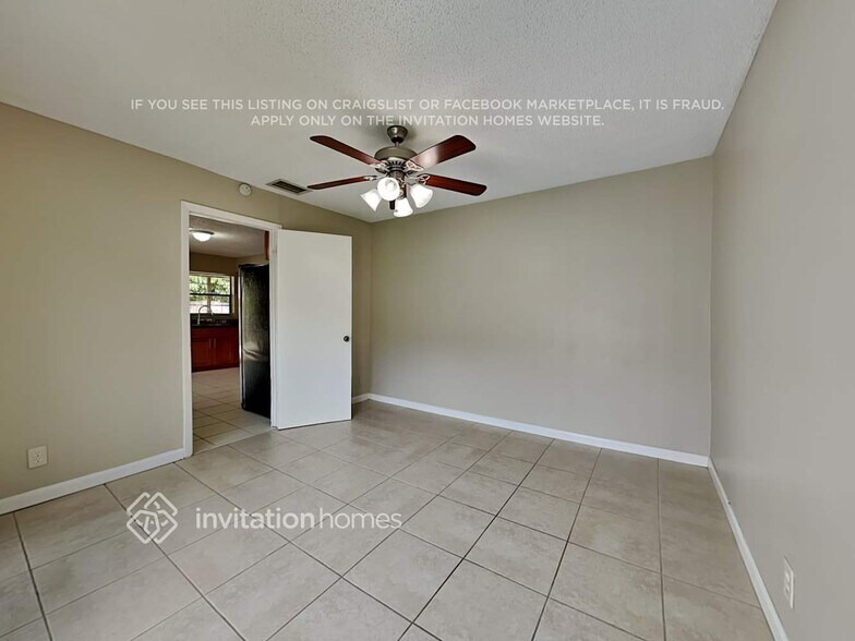 Building Photo - 21535 Chipmunk Ln