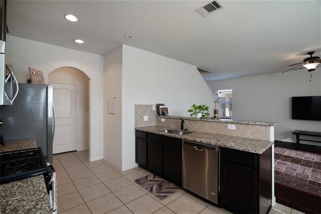 Building Photo - 1501 Treeta Trail