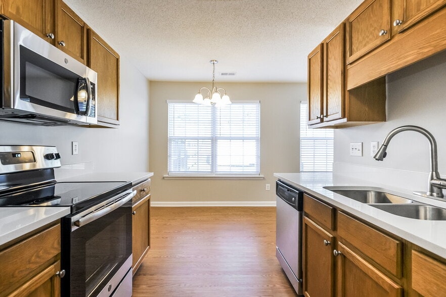 Building Photo - 6029 Silkwater Ct