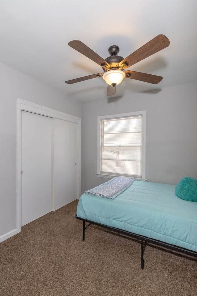 Building Photo - Drop a pin! Check out this new rental!