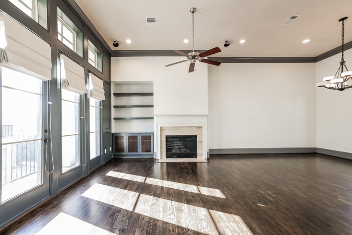 Building Photo - 2207 Hilshire Glen Ct