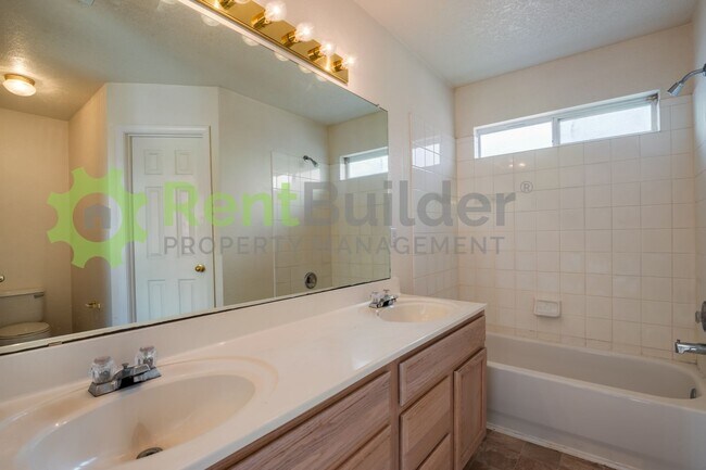 Building Photo - CALL US TODAY AT (505) 808-6467 TO SCHEDUL...
