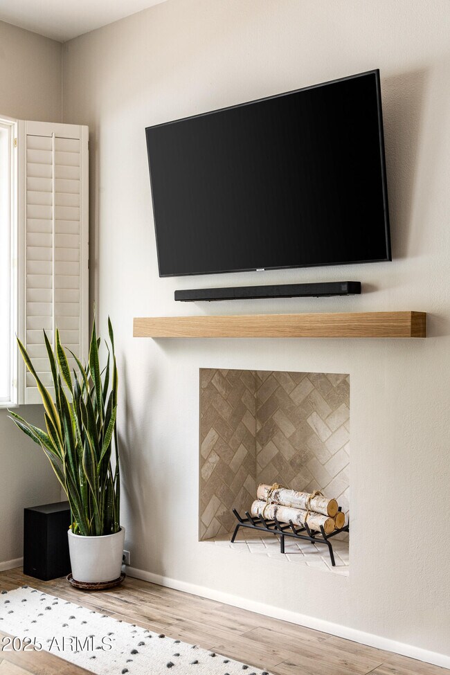 Building Photo - 8270 Hayden Rd