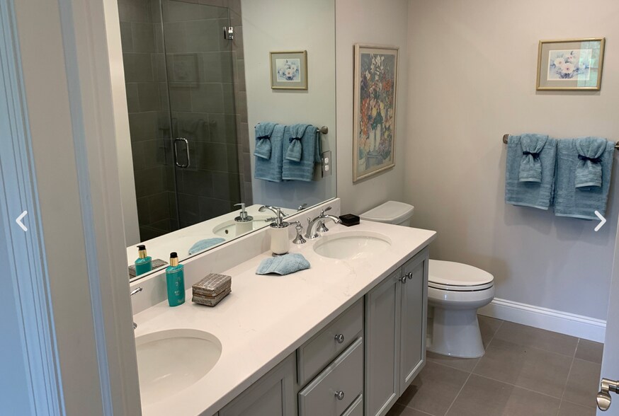 Dual vanities in primary suite - 35 Steven Cir