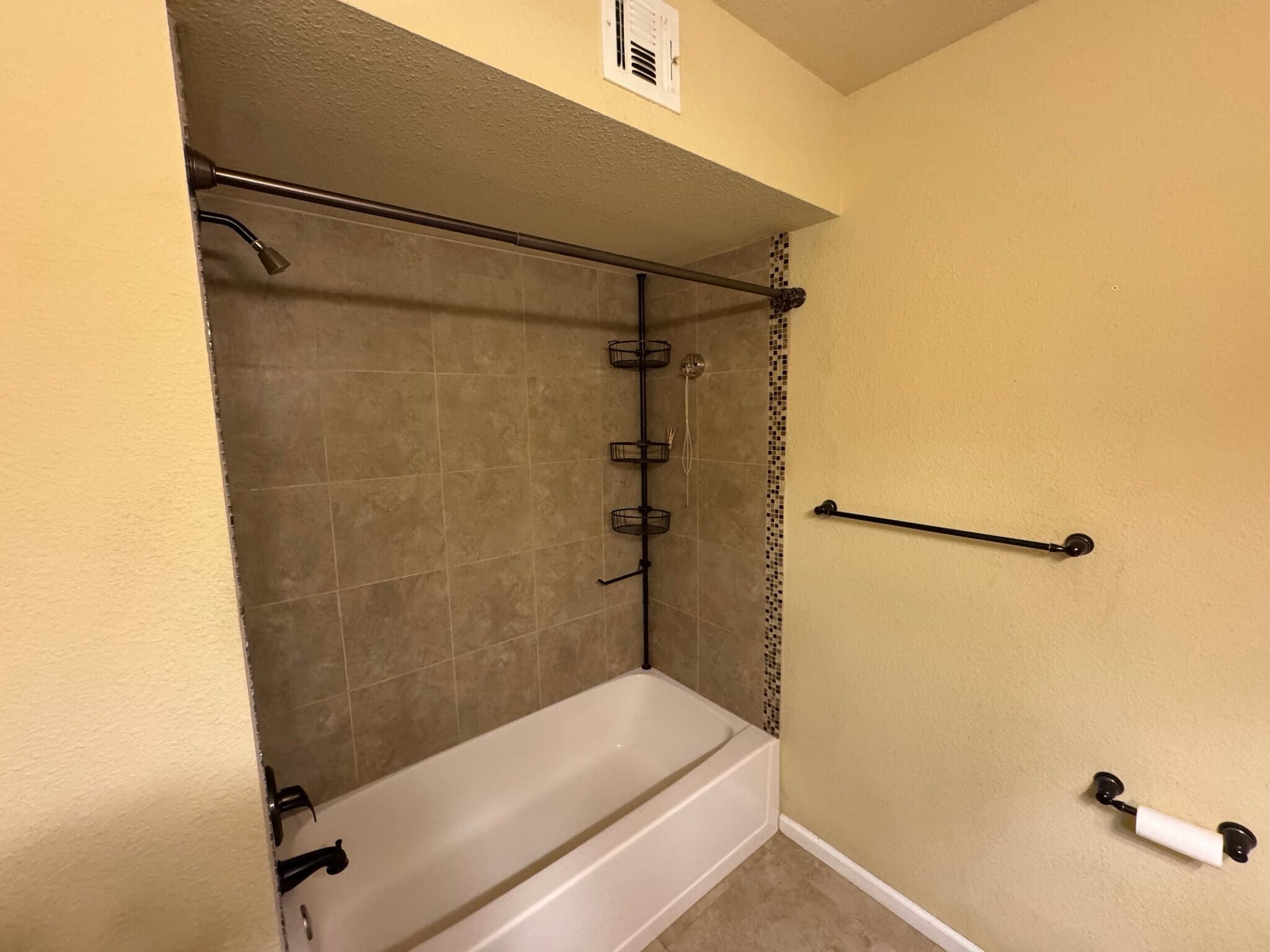 Building Photo - 2058 E Fremont Dr