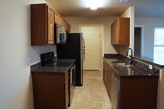 Building Photo - ~ Welcome Home///(((3/2))) Stainless Steel...