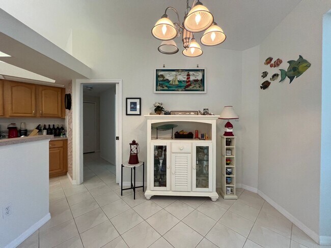 Building Photo - FURNISHED SHORT TERM RENTAL - 3 Bed / 2 Bath - Single Family Pool Home - $5,000/month ** Heated S...