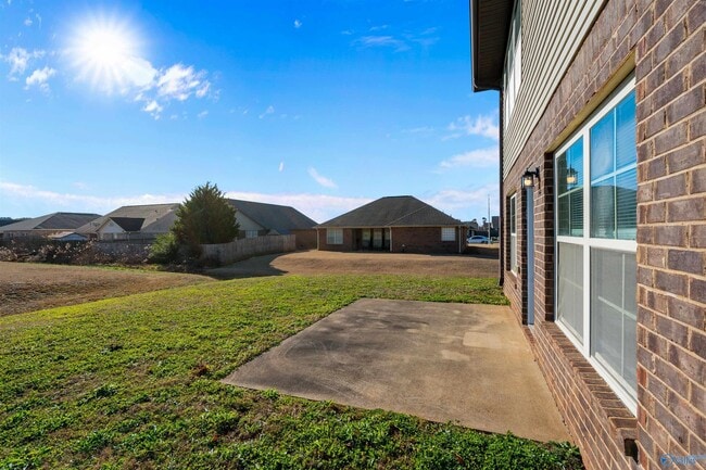 Building Photo - 161 Fields Pond Dr