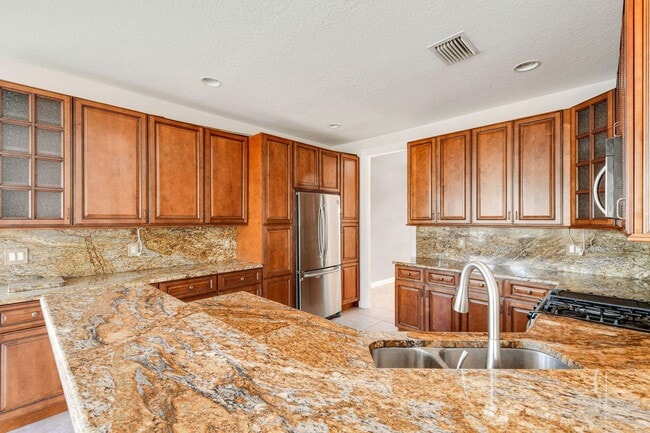 Building Photo - 207 Banyanwood Point
