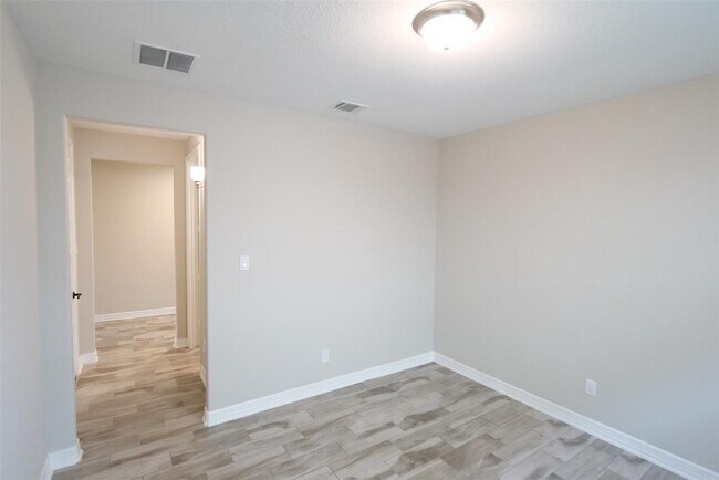 Building Photo - 25907 Rose Frost Ct