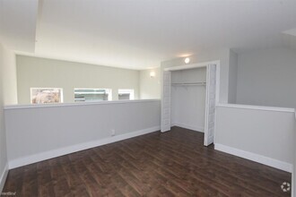 Building Photo - 2 br, 2 bath 4plex - 1731 RIDGE AVE Unit CU2