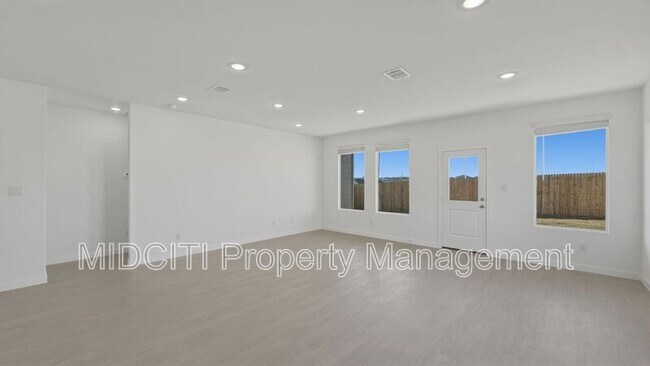 Building Photo - 1926 Wood Warbler