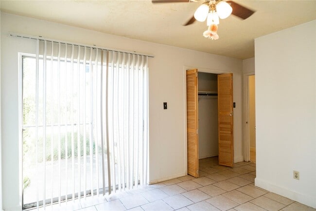 Building Photo - 12356 Newbrook Dr