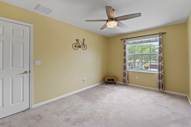 Building Photo - 2253 Balsan Way